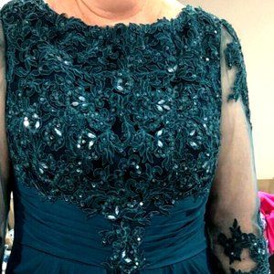 JJ's House Mother of the Bride Dress NWT 150 MSRP 202.00 Color Peacock Size 18 W